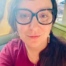 Danielle Apple (@danielleapple) • Instagram photos and videos