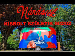 Az új bolt megnyitása egy hónapot csúszott, nánásiék pedig minden anyagi tartalékukat beletették a projektbe, sőt, hitelt is felvettek a kisbolt kialakításához. Ordog Noraek Bufekocsiban Arulnak Igy Zajlik A Nekem A Balaton Koltozese Blikk