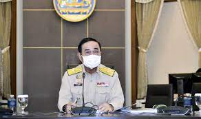นายกฯ ประชุมด่วนพิจารณา ล็อกดาวน์พรุ่งนี้ อนุทิน กำชับ กทม.ดูแล ปชช.ให้ดีที่สุด เหตุต่อคิวข้ามคืนรอตรวจโควิด อาสากู้ภัย. Wgcw9n7 Eqzizm