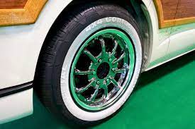 crs essex ベース車両 ハイエース200系trh200 ホイール essex encb 16 crs essexの ウッディエース 海が似合うサーファー向けカスタム 大阪オートメッセ2017 出展車両 ハイエース 車両 ホイール