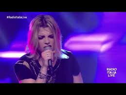 Jun 07, 2021 · emma marrone, il primo singolo con «mamma rock» loredana bertè. Mi Parli Piano Radio Italia Tv Emma Live Esserequi Youtube
