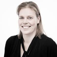 Susanne Hager's Instagram, Twitter & Facebook