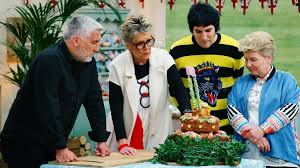 There are some of the best shows on netflix, sure, and the best romantic movies on netflix, but you can't watch just any movie with your mom: 19 Family Friendly Netflix Recommendations To Watch With Your Parents