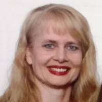 Leslie Dykstra's Instagram, Twitter & Facebook