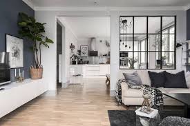 Un espace de préparation épuré et spacieux permet d'apprécier la préparation des repas tout en restant en profitant de la présence de la famille ou des amis. Cuisine Ouverte Sur Salon 10 Idees D Amenagement
