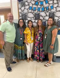 Arnall Middle School PTO ने नई...