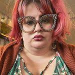 Lora Madison's Instagram, Twitter & Facebook