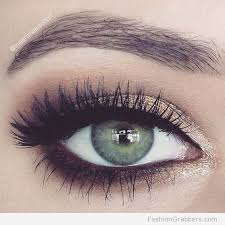 12 pretty green eye makeup looks to