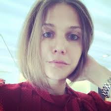 Rebecca Sinn's Instagram, Twitter & Facebook