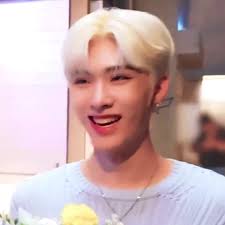 Ricky Zb1 Queen Never Cry