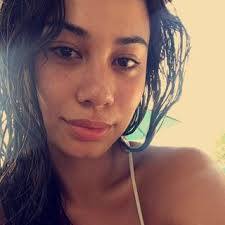 Email Address of @samira.davidson Instagram Influencer Profile