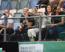 He previously competed at the 2004 athens games, the 2008 beijing games, the 2012 london games, and the 2016 rio de janeiro games. Cody Simpson And Girlfriend Marloes Stevens Cheer On Swimmers At 2021 Olympic Swimming Trials Aktuelle Boulevard Nachrichten Und Fotogalerien Zu Stars Sternchen