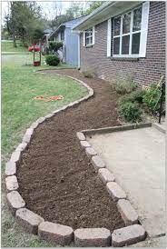 Landscaping Advice For Beginners Landscaping Lovers Easy Landscaping Front Yard Landscaping Yard Landscaping