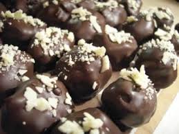 Pralinen Schnelle Walnuss Marzipan Pralinen Rezept Pralinen Rezepte Pralinen Und Pralinen Selber Machen