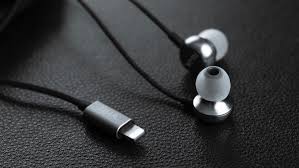 Lightning Headphones Everything You Need To Know What Hi Fi