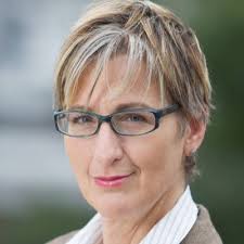 Edith Skinner (@edithdiction)