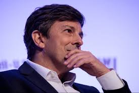 Com ele, além de consultar seus saldos e. Voto Util Desbanca Amoedo Entre A Comunidade Financeira Exame