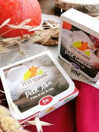 Decouverte Des Fromages Vegetaux De Petit Veganne En 2020 Fromage Vegetal Camembert Chaud Fromage