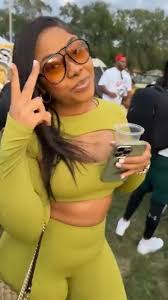 Corliss High School in Chicago wants the world to know they got some good  looking Alumni.🎥: Dimple Partee