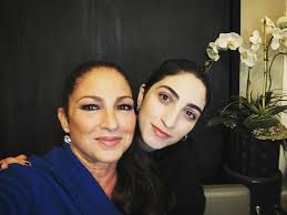 Gloria Estefan y la tumultuosa relación con su hija Emily- CHIC Magazine