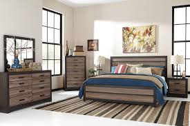 Harlinton Queen Bedroom Group By Signature Design By Ashley Bedroom Set King Bedroom Sets Furniture