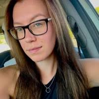 10 "Sara Dis" profiles