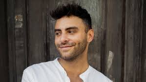 1. Influencer-Flohmarkt in München: Wo Internetstars ihre Beute  verschleudern