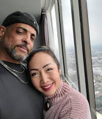 Make noise for your favorite candidate