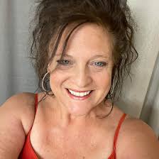 Michael Jordan meets Allen Fieldhouse 😯 The story ➝ kuathne.ws/2z7po1U