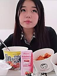 tw/ ed this girl is the best youtuber in the world honest loving and she  deserves the best she’s stunning and beautiful y’all should check her  videos her yt name is daiz <3 #youtube #fypシ #daisychoi