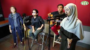 Supererakustik Ara Af2016 Shaa Dan Wany Hasrita Pertama Kali Menahan Rindu Warkah Untukku Chords Chordify