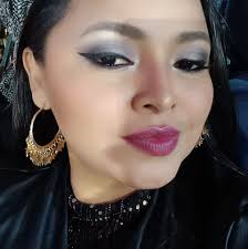 🌵🌺Morena & Esencial MV16-116 Un modelo con exquisitas aplicaciones  bordadas que resaltan el amor por nuestro país, sus increíbles  combinaciones de corsé en terciopelo negro y mangas shoulder off,  botonaduras típicas, flores,