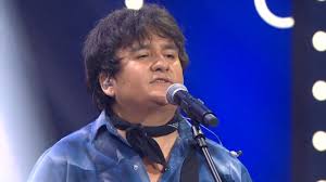 La imitadora de mercedes sosa y todo el arduo trabajo de todo el equipo hicieron que myriam hernández se emocionara. Incomparable Mercedes Sosa Cautivo Al Jurado Con Su Interpretacion De Volver A Los 17 Chilevision