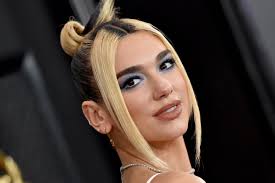 She moved to kosovo at the age of 11 before. Dua Lipa Reveals New Haircut With Blunt Bangs See Photos Video Allure