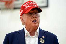 Sandy Saenz's Instagram, Twitter & Facebook