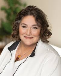 Kathleen Bauer's Instagram, Twitter & Facebook