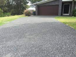 Road gravel is the most affordable type of driveway gravel. Exposed Concrete Driveway 70 Basalt 30 Blue Metal Exposed Aggregate Concrete Exposed Aggregate Exposed Aggregate Driveway