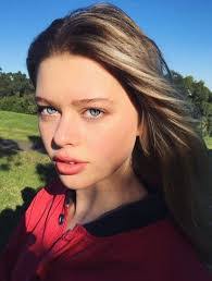 Linnea Jones's Instagram, Twitter & Facebook