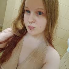 What do you think about Cleo? I think she's beautiful, but sometimes it's  annoying that she always wants to be in the center, jealous if someone else  gets more attention than her