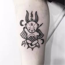 14 Tatuagens De Baphomet Impactantes Satanic Tattoos Tattoos Spooky Tattoos