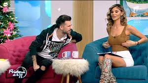 Prietenii de la 11, o emisiune tip magazin, veselă, cu informații din toate domeniile și invitați potriviți pentru fiecare rubrică, prietenii de la. Ramona Olaru Prietenii De La 11 Tv Magia