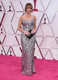 17 by the women's tennis association (wta). Oscars 2021 Margot Robbie S Chanel Dress Took 205 Hours To Make Tripurateer