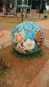 Pin By Terri Hansen On פסיפסים Mosaic Art Mosaic Garden Art Mosaic Garden