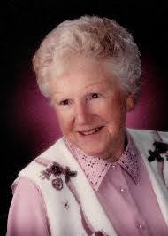 Tracy Noll's Instagram, Twitter & Facebook