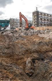 London was bombed over 70 times, while birmingham, liverpool and plymouth suffered around eight bombings. World War Ii Bomb Found In London Prompting Evacuation Amp Defusing Time