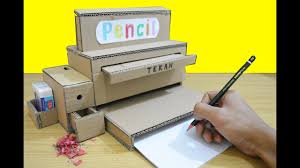 Dengan manipulasi warna jadi dark, ternyata oke juga ya hasilnya. Keren Dari Selembar Kardus Menjadi Mesin Pensil Dan Serutan Otomatis Anak Sekolah Wajib Nonton Youtube