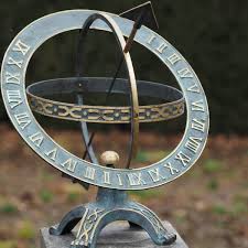 We did not find results for: Bronzeskulptur Sonnenuhr Mit Sonnenmotiv Gartendekoration Antiquitaten Kunst Zukova Bronze