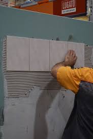 Kacheln lassen sich ausgezeichnet auf rigipsplatten verlegen. Wie Verlege Ich Fliesen An Wand Und Boden Richtig