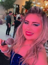 Debora y su banda cumbia con fuerza