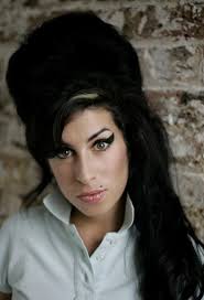 Amy Winehouse døde av alkoholforgiftning